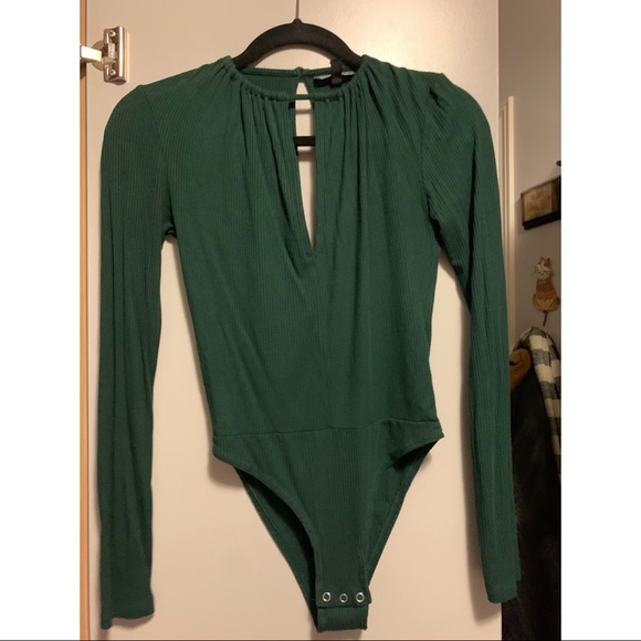 TOPSHOP Keyhole bodysuit - Picture 5 of 10